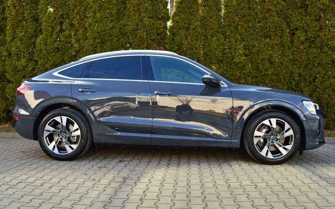 Audi e-tron cena 299900 przebieg: 8000, rok produkcji 2023 z Leśnica małe 781